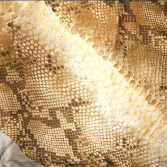 Adrienne Vittadini Nude Tan Brown Snake Scarf - Picture 4 of 8